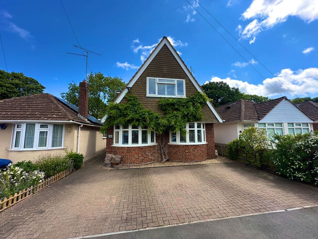 Property photo 1 of 28