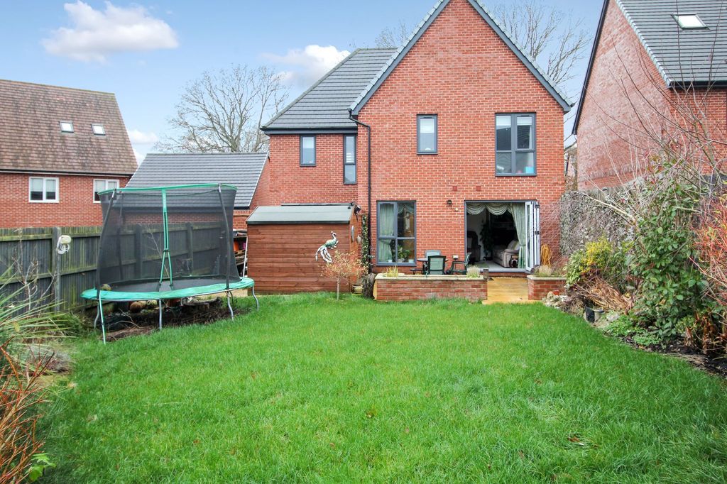 Property photo 2 of 16