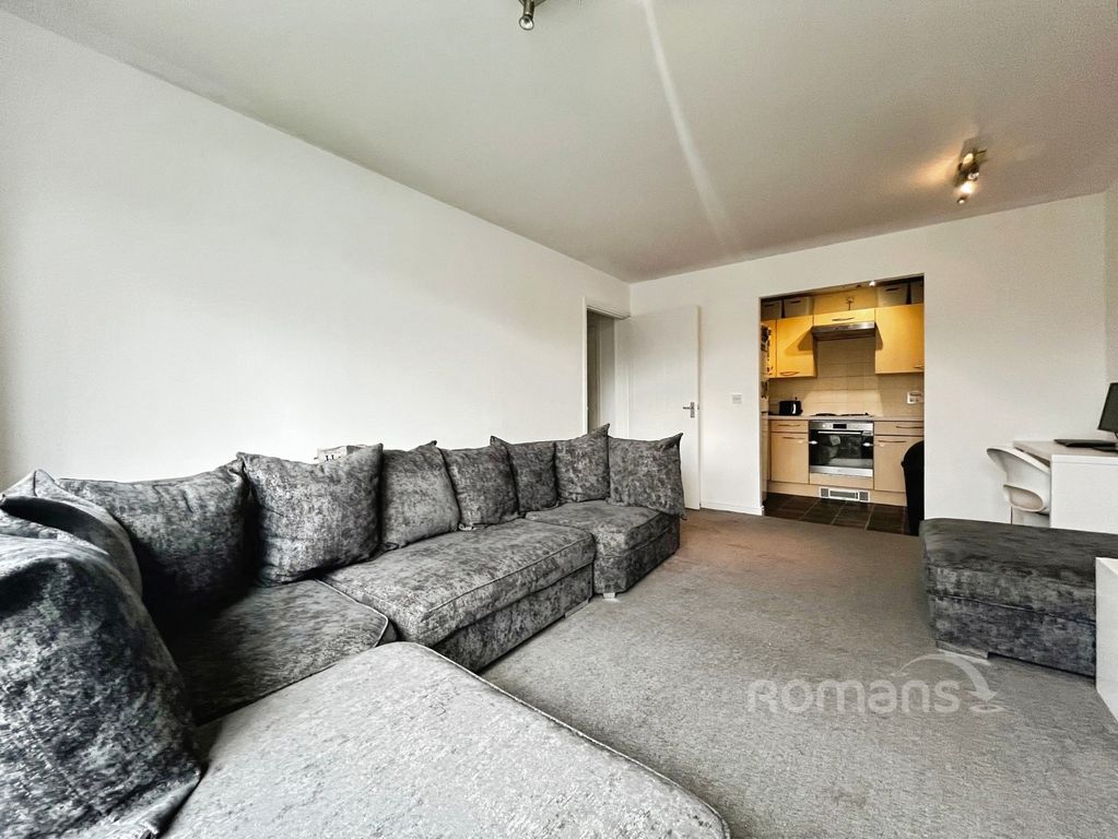 Property photo 3 of 11 Pbox-Img.Jpg