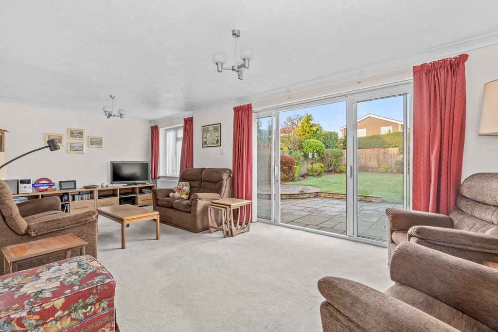 Property photo 2 of 14