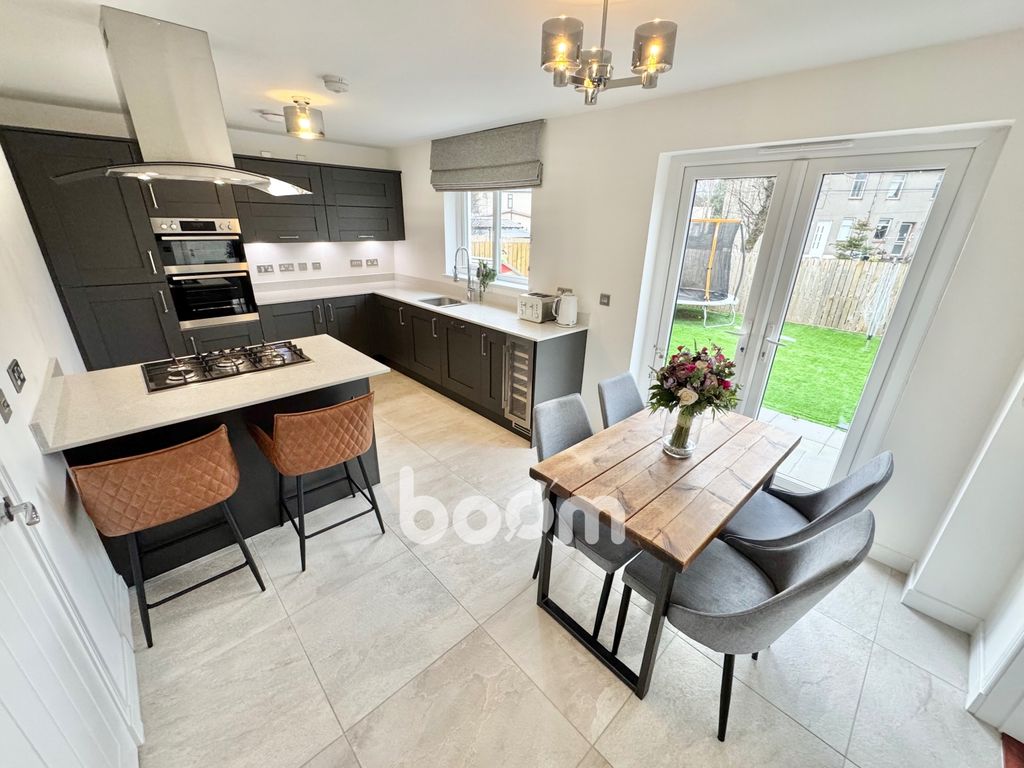 Property photo 2 of 36 Img_2608