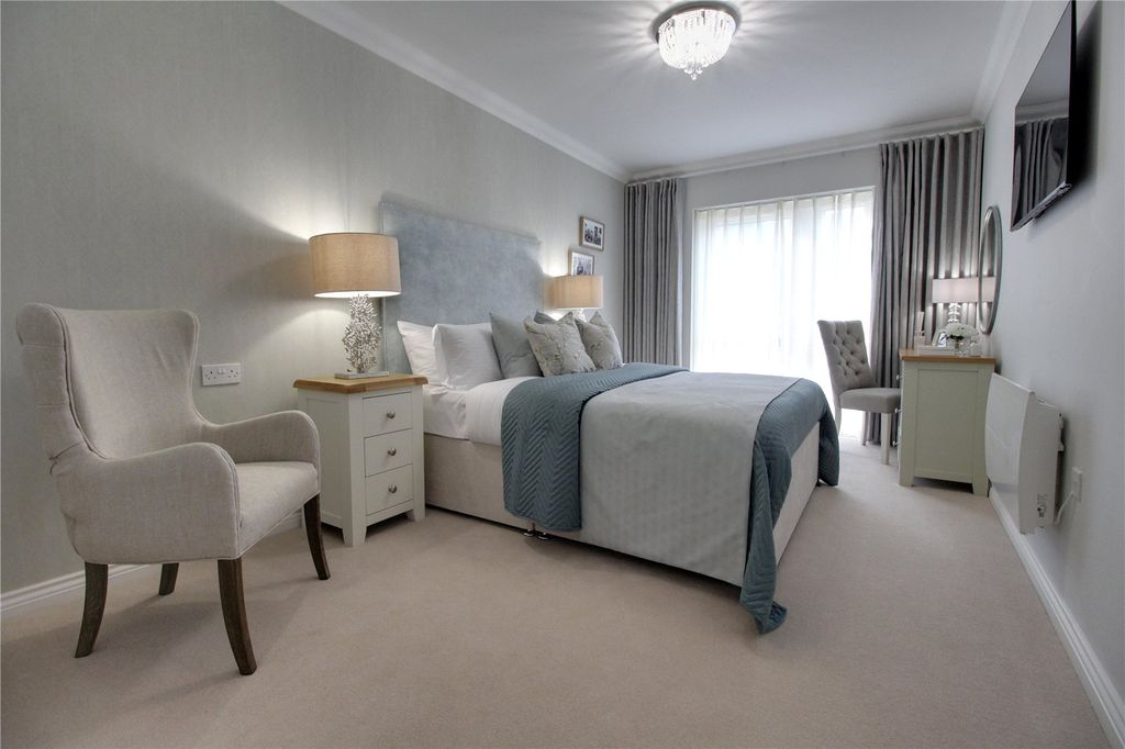 Additional image 4 of 1 bed flat for saleCrookham Road, Fleet GU51