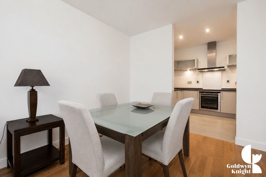 Property photo 2 of 9 2Cef785C-556B-45D2-B86B-006Be63847A0