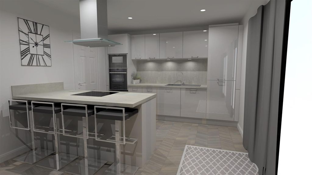 Property photo 3 of 10 E