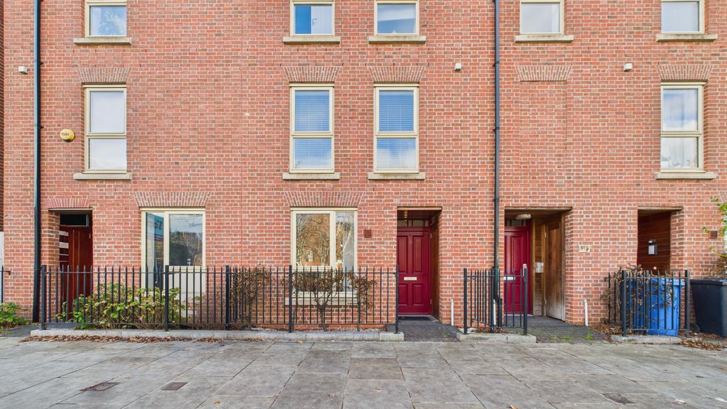 Property photo 1 of 24 4670513