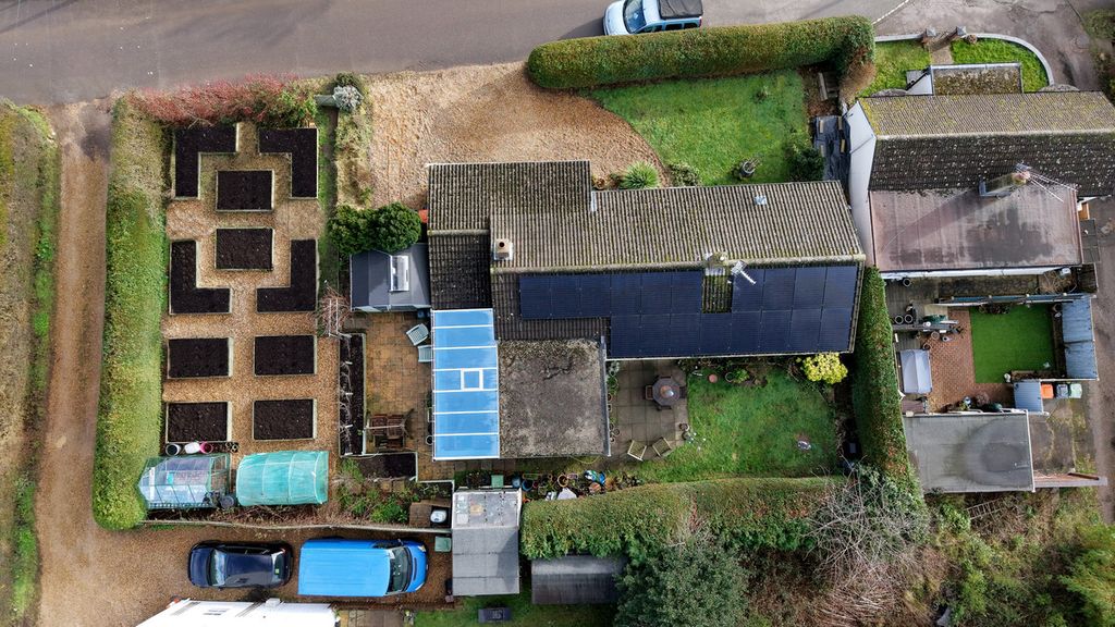 Property photo 2 of 30