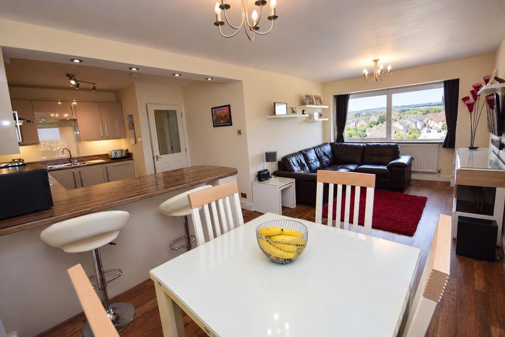 Property photo 2 of 21 Open-Plan Kitchen/Living Room
