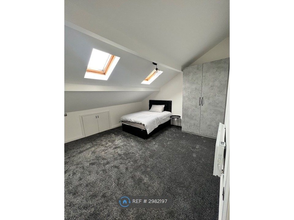 Property photo 2 of 30