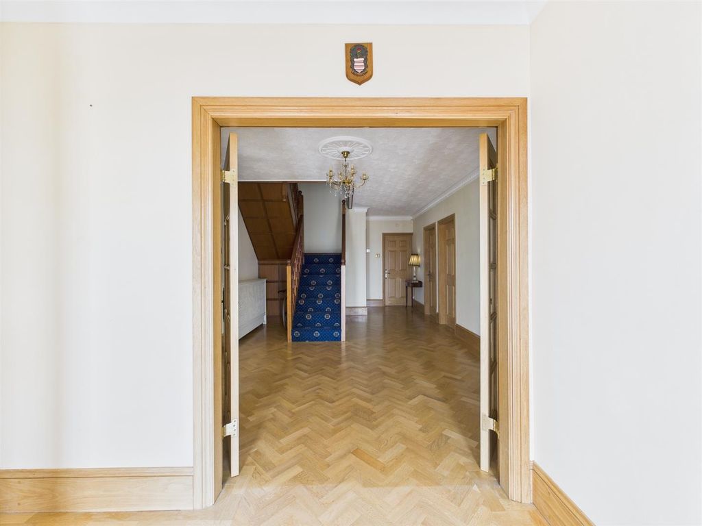 Property photo 3 of 43 Cam02295G0-Pr0254-Still001.Jpg