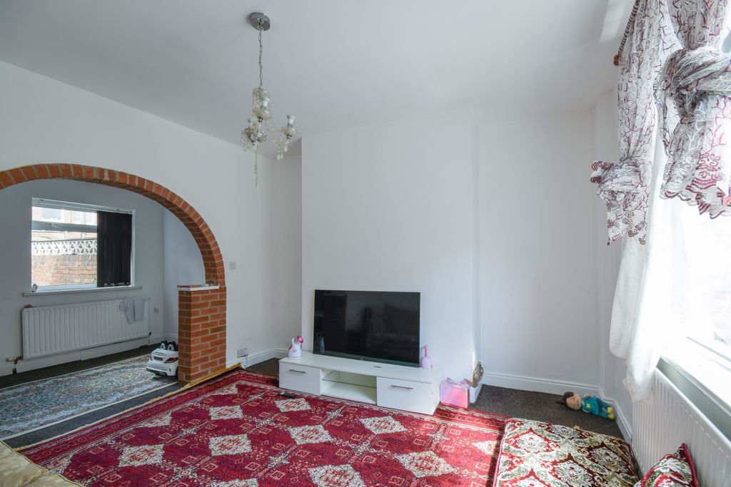 Property photo 2 of 19