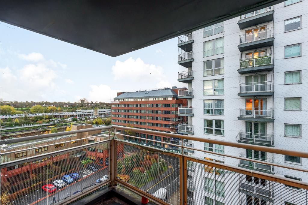 Property photo 3 of 11 Balcony