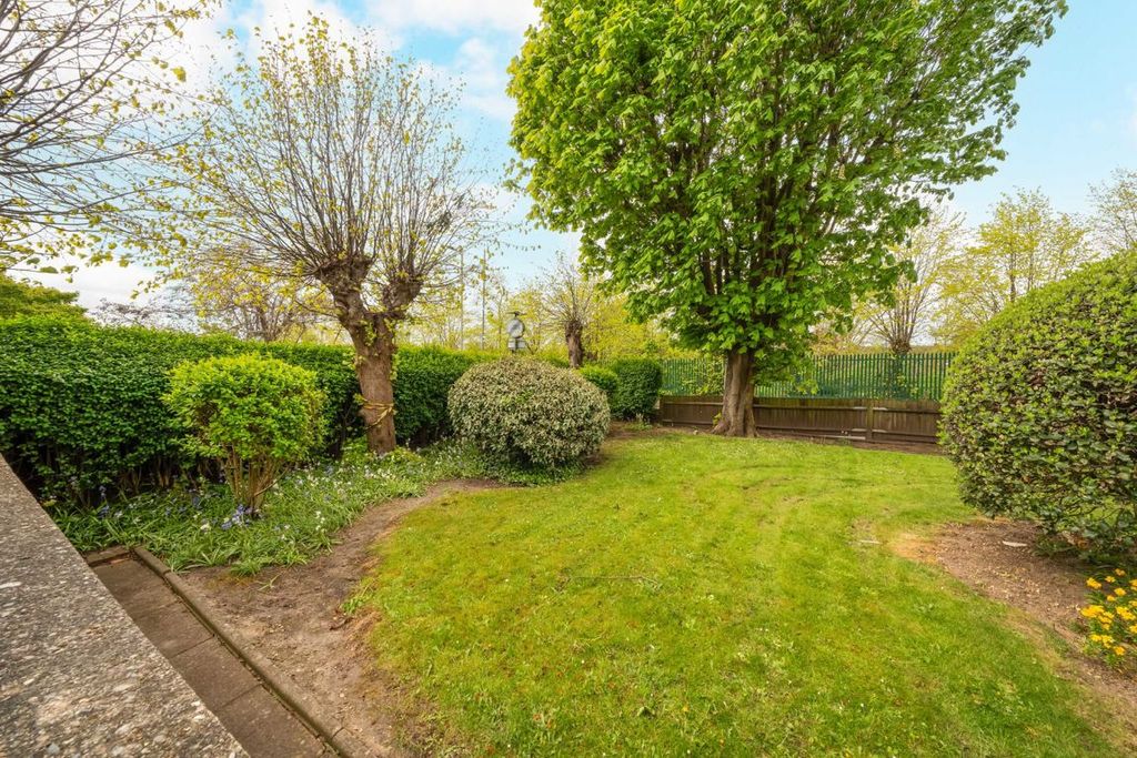 Property photo 3 of 5