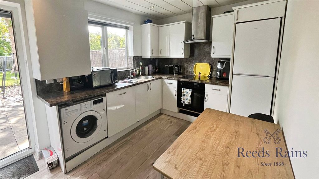 Property photo 3 of 11 Picture No. 39