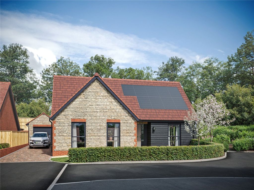 Property photo 1 of 18 External