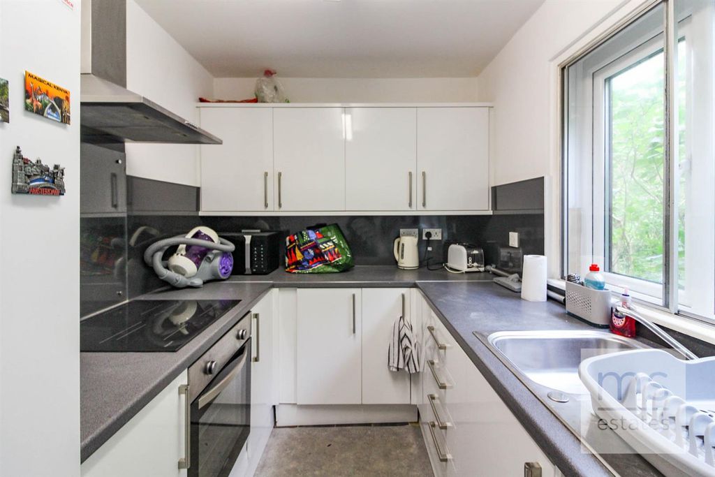 Property photo 3 of 9 Img_0117.Jpg