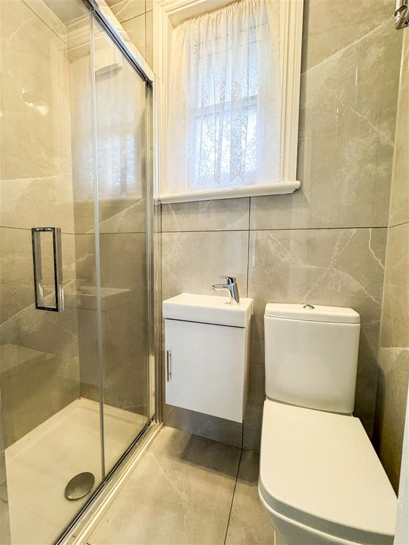 Additional image 23 of 7 bed detached house for saleSalisbury Road, Farnborough GU14