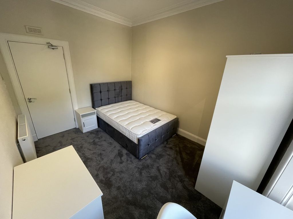 Additional image 10 of 4 bed flat to rent378 Perth Road, Dundee DD2