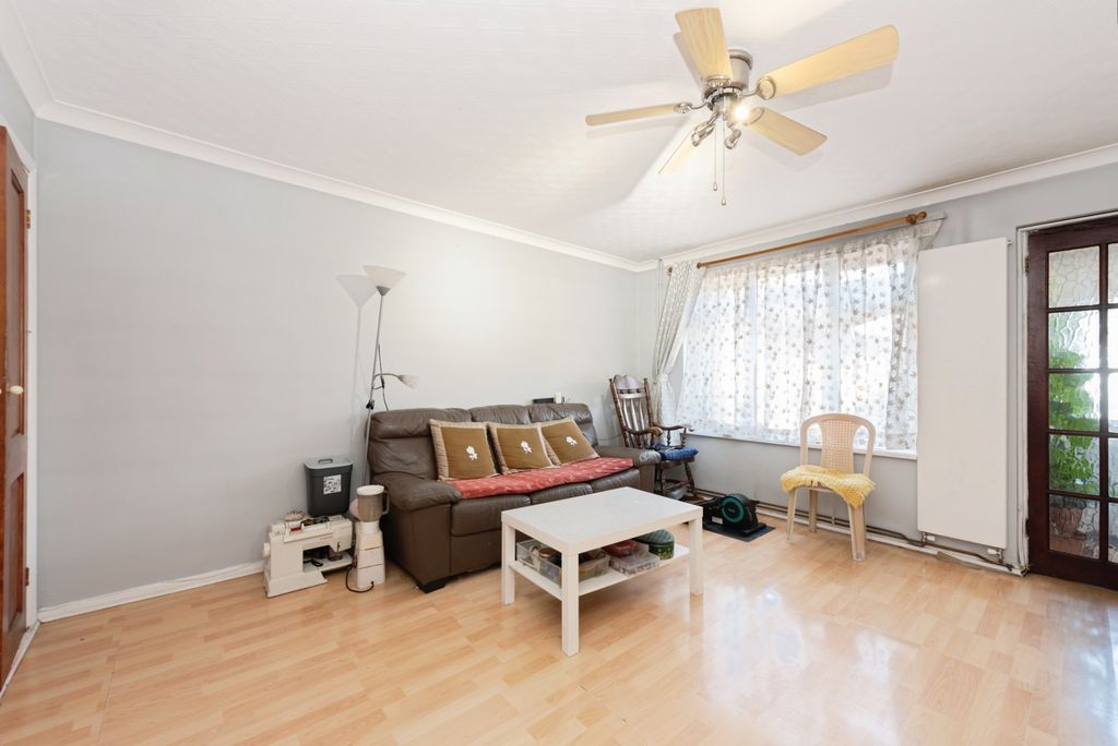 Property photo 1 of 19 Reception Room