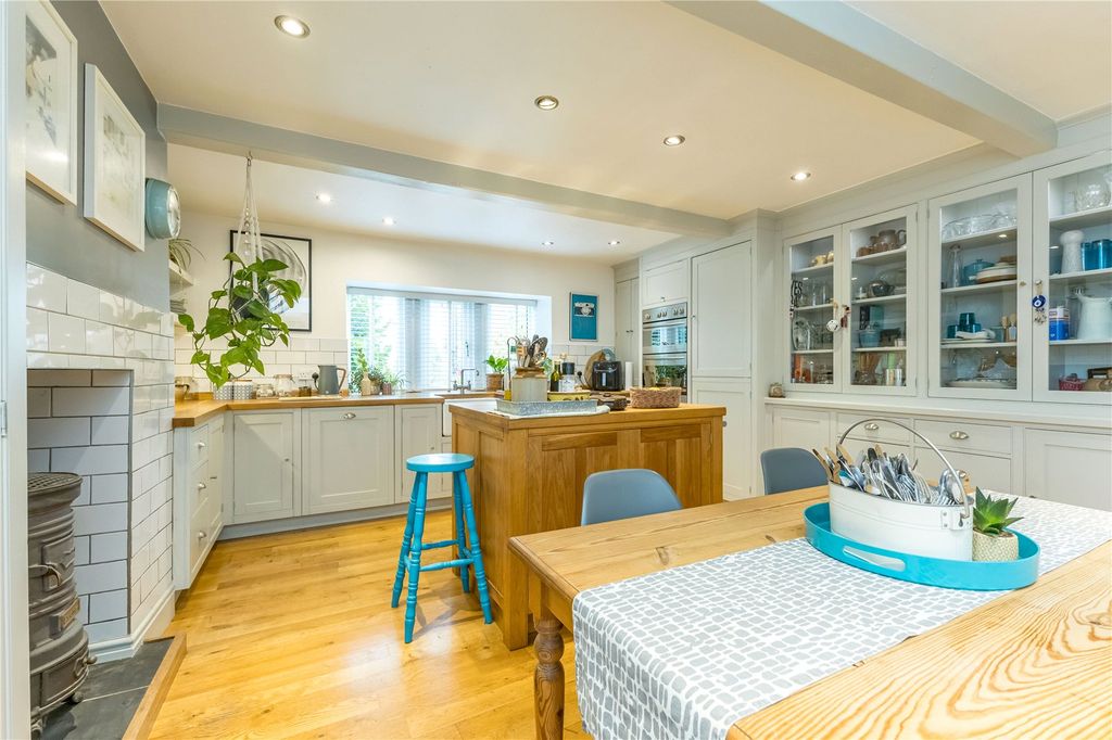 Property photo 2 of 38 Dining Kitchen