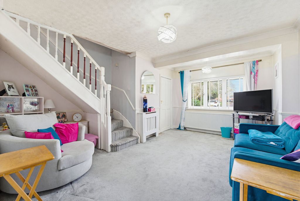 Property photo 3 of 12