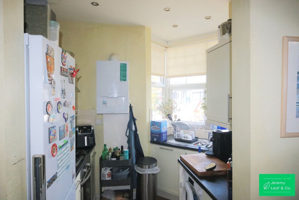 Property photo 3 of 21