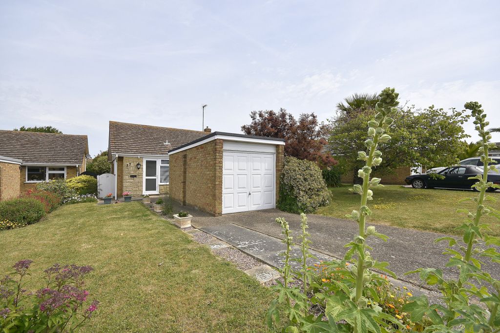 Property photo 3 of 18