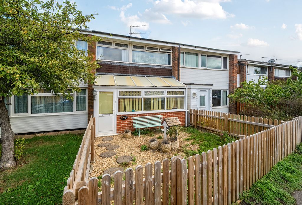 Property photo 1 of 17 1516837-8-1A09049...