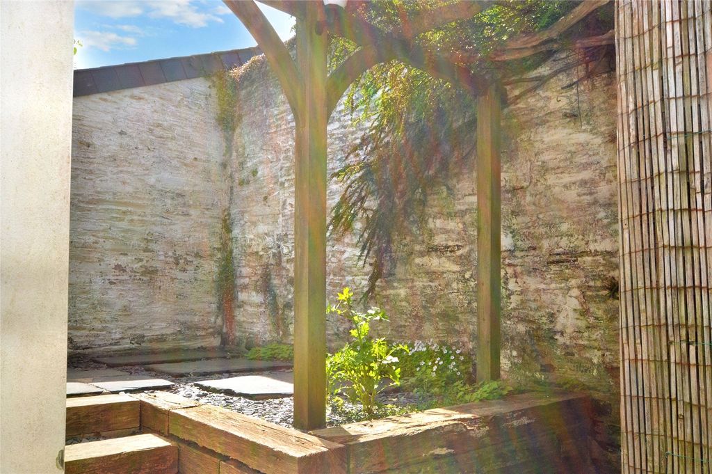 Property photo 2 of 9 Picture No. 05