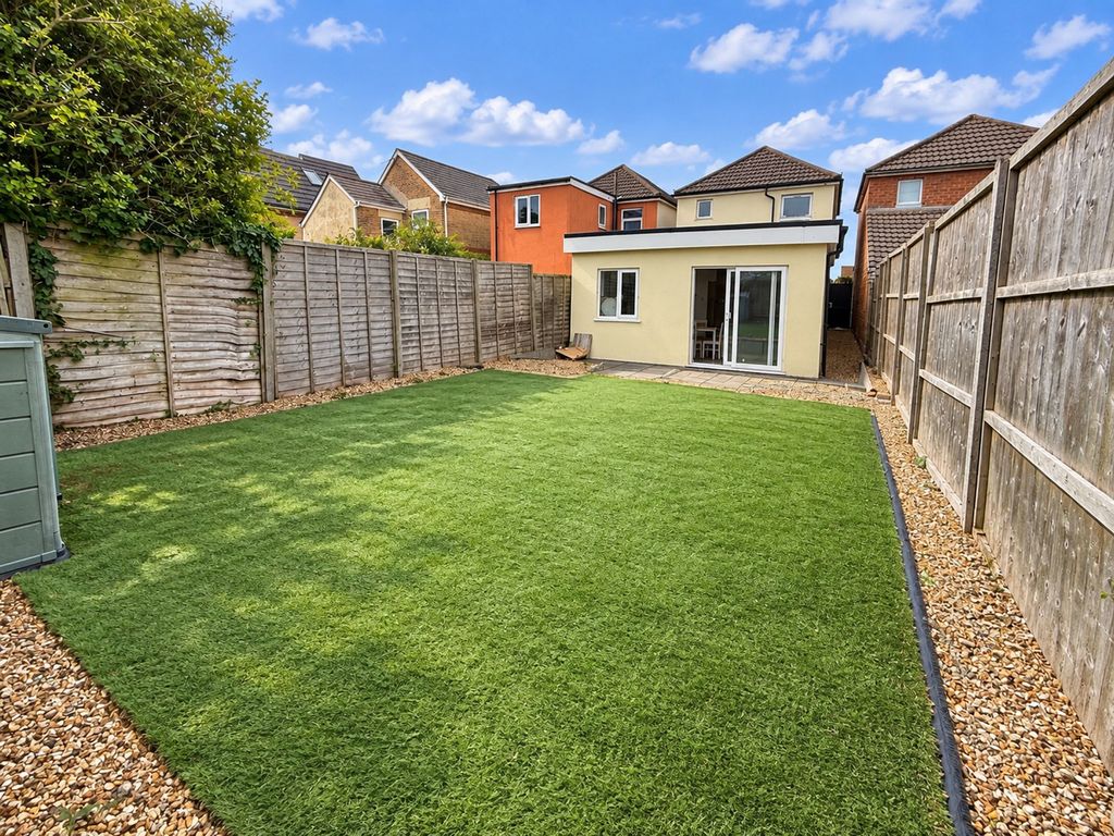 Property photo 3 of 17