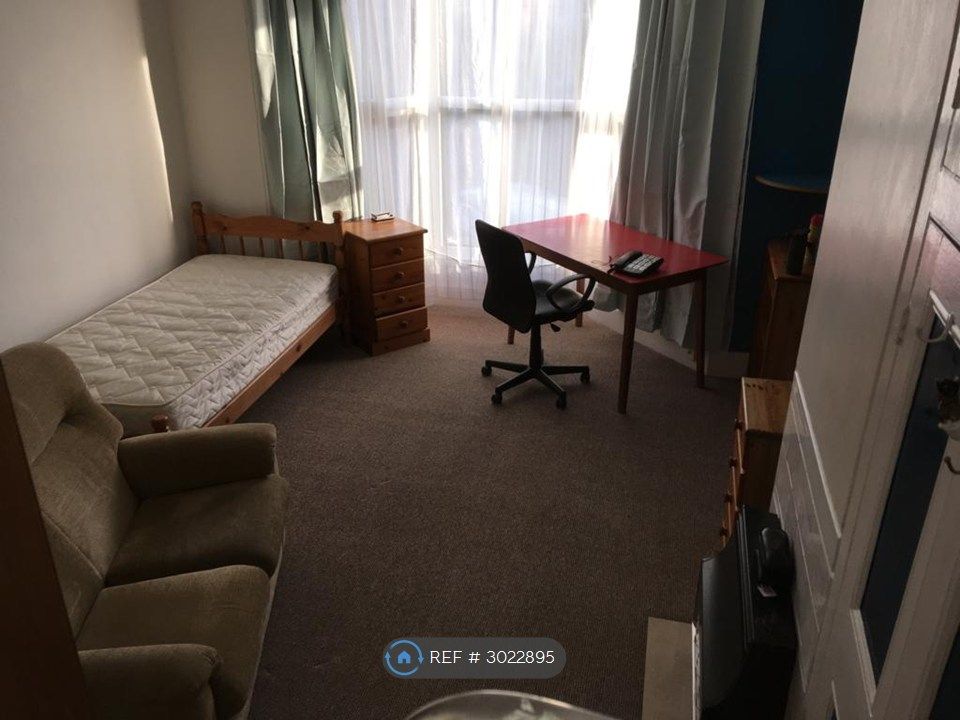 Property photo 2 of 3