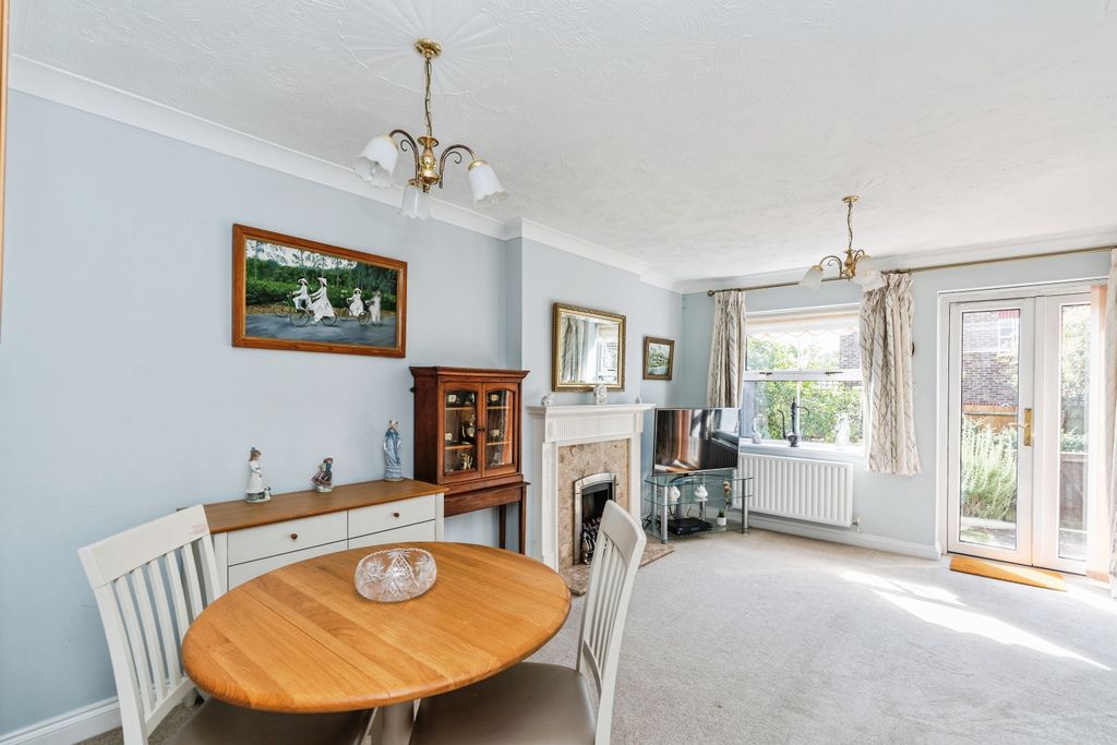 Property photo 3 of 29