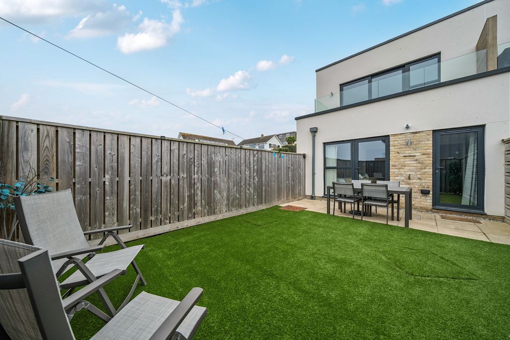 Property photo 1 of 28 1522310-30-1A0B4E...