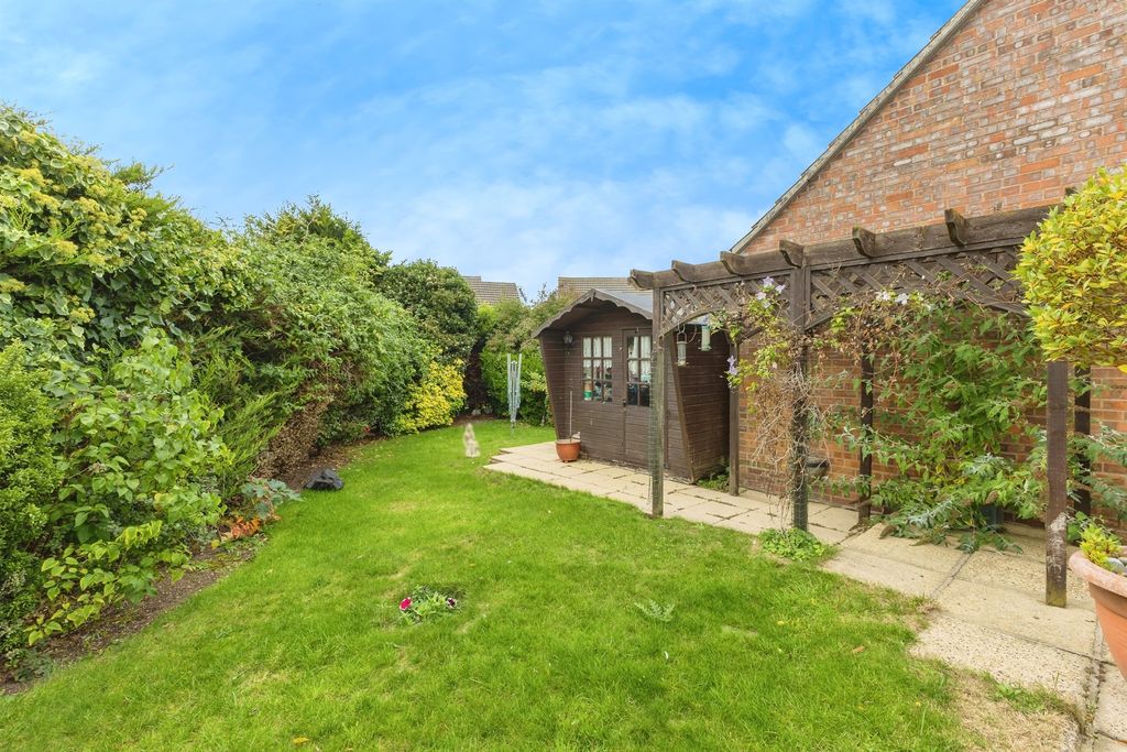 Property photo 2 of 17