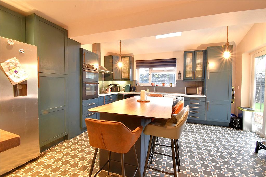 Property photo 3 of 16 Picture No. 04