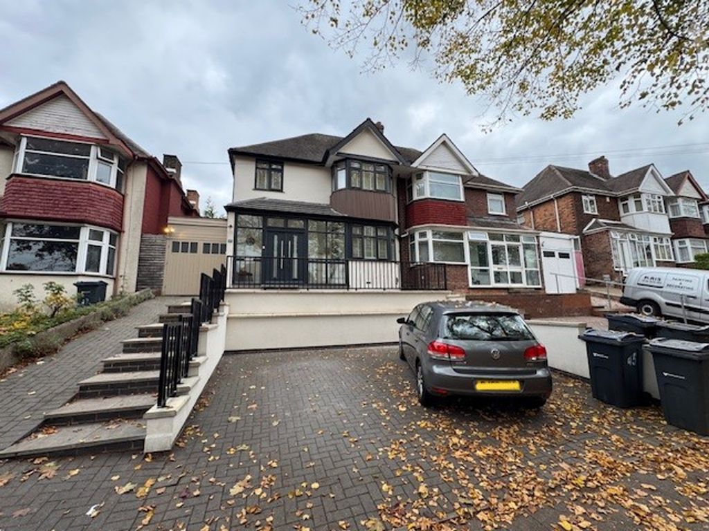 Property photo 1 of 15 45 Lindale Ave - Frontage.Jpeg