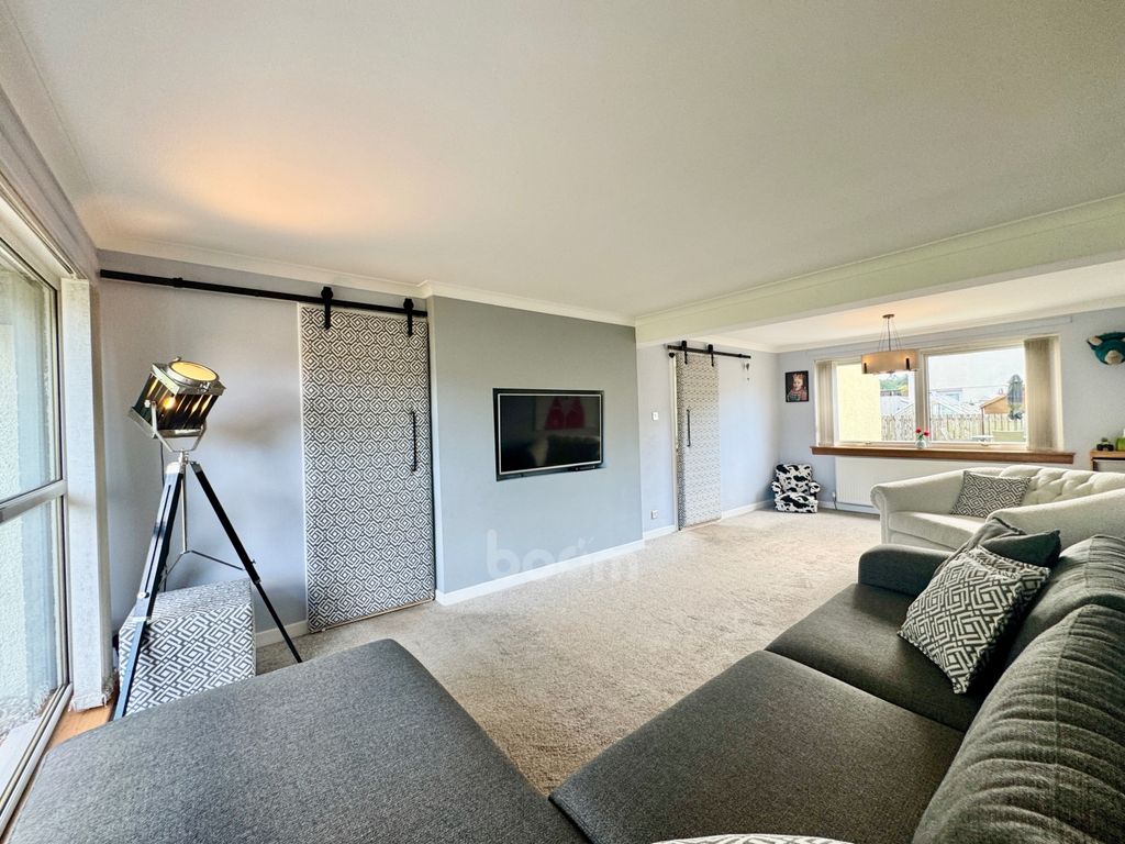 Property photo 2 of 34 Img_3888