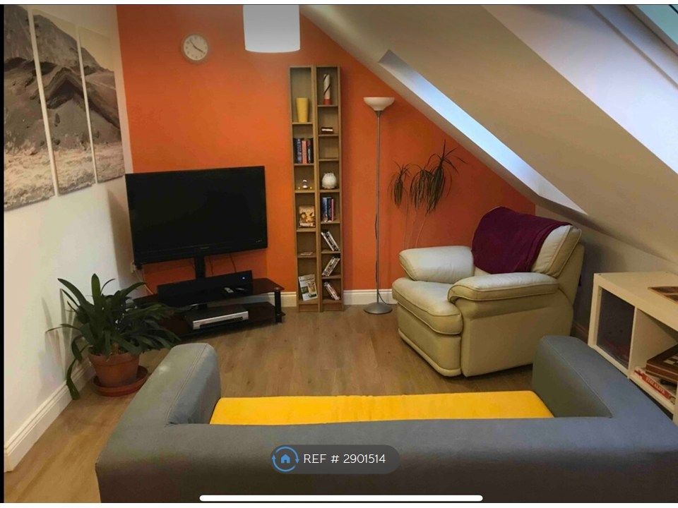 Property photo 1 of 6 Living Area