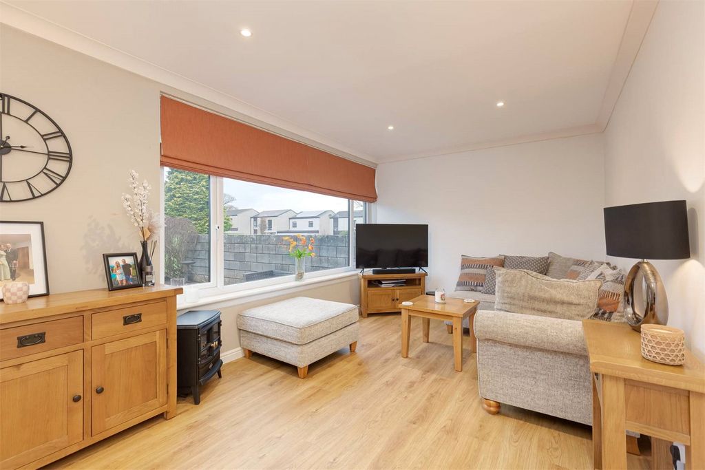 Property photo 3 of 20 Picture No. 13