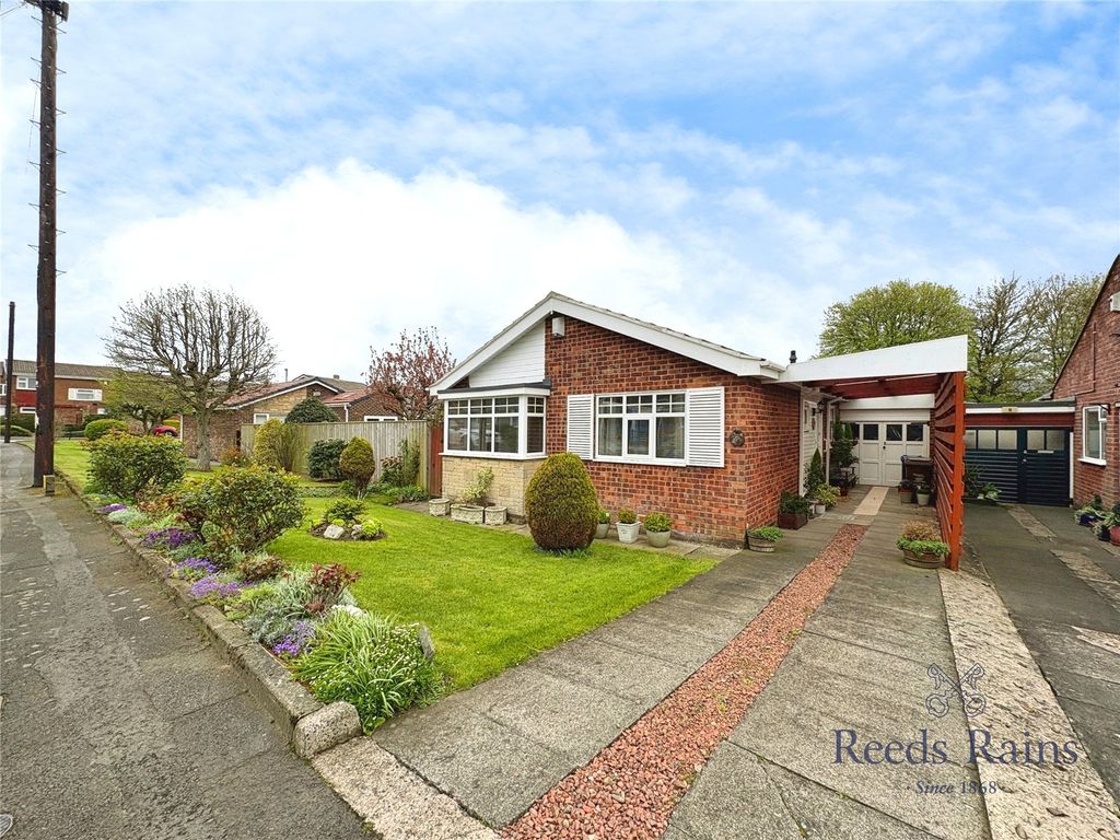 Property photo 2 of 18 Picture No. 14