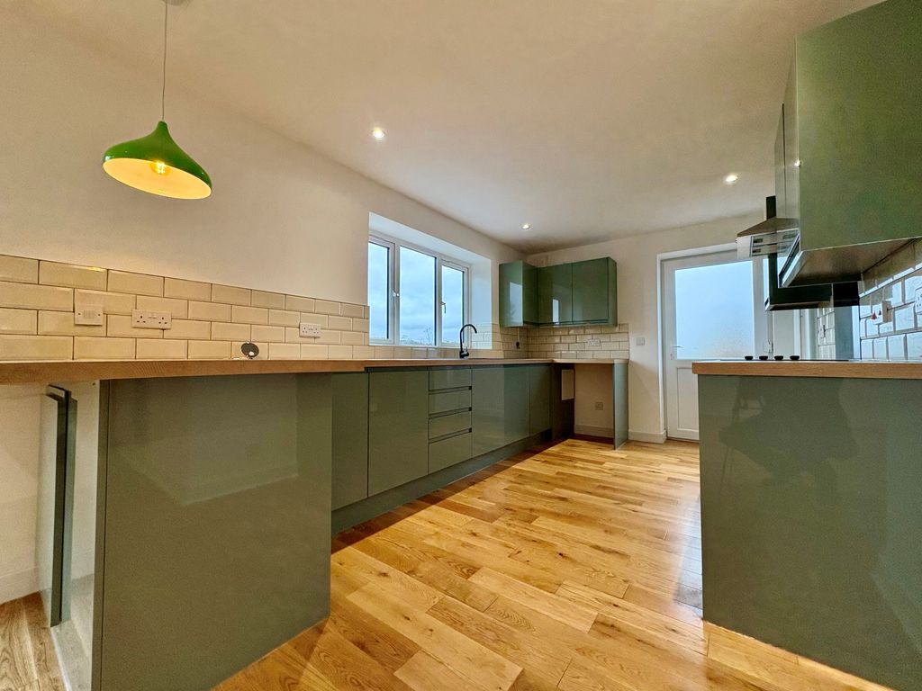 Property photo 2 of 13 Bedroom