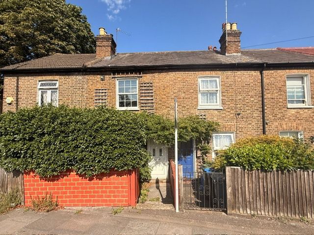 Property photo 1 of 7