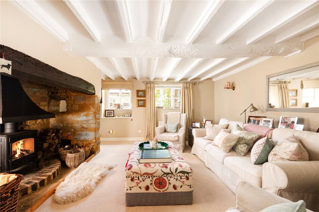 Property photo 3 of 18 Church Farm Cottage
