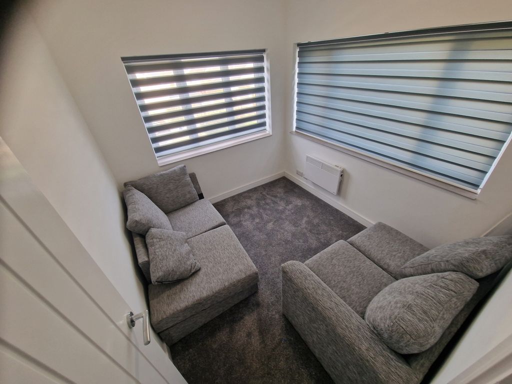 Property photo 3 of 6 20260330_165349