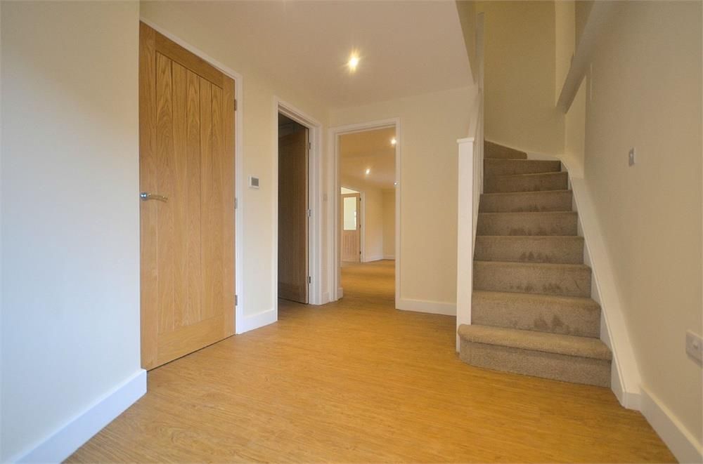 Property photo 2 of 8 2