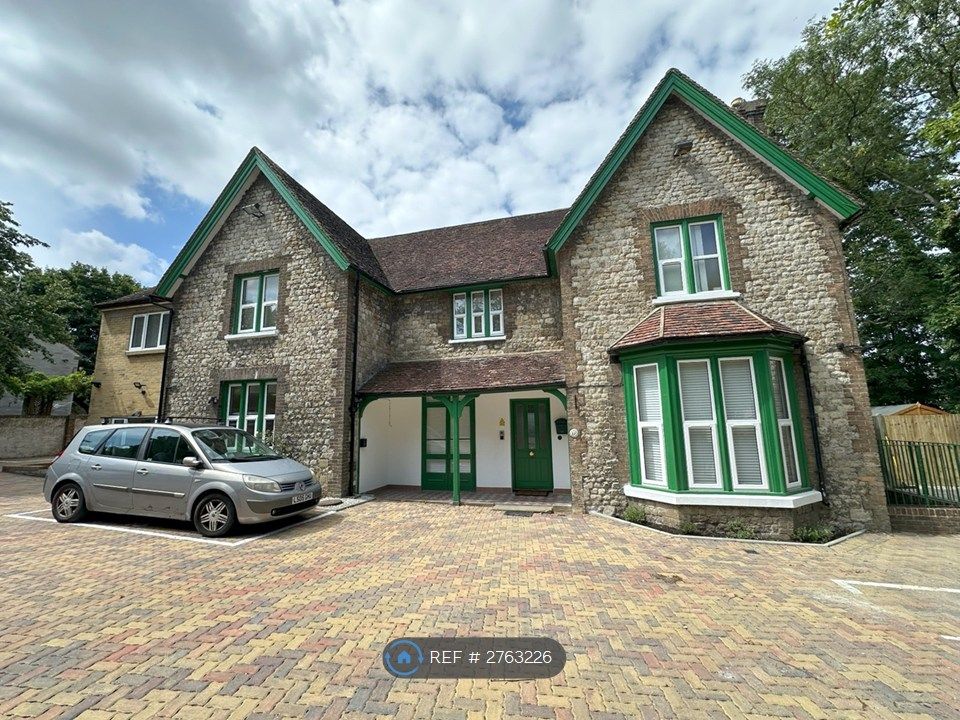 Property photo 2 of 8