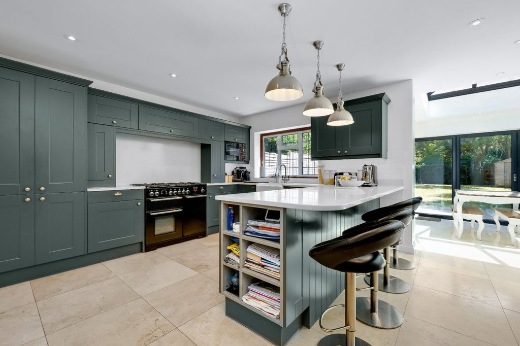 Property photo 2 of 13 Kitchen/B'fast Room