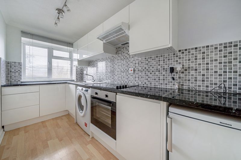 Property photo 3 of 12 Photo 5