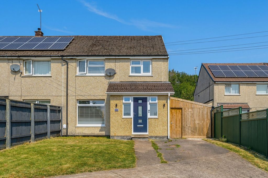 Property photo 1 of 41