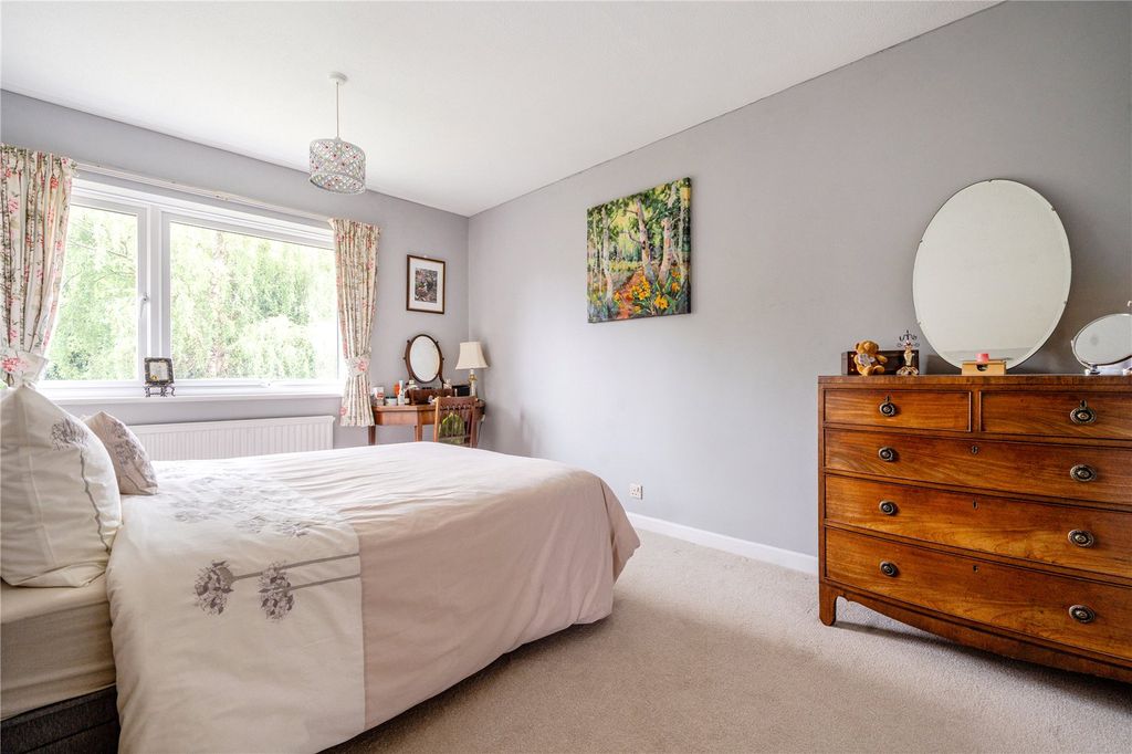 Additional image 8 of 4 bed detached house for saleHeath Road, Petersfield, Hampshire GU31