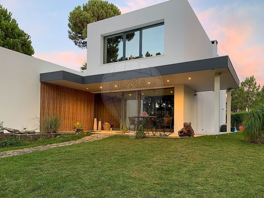 Property photo 2 of 49